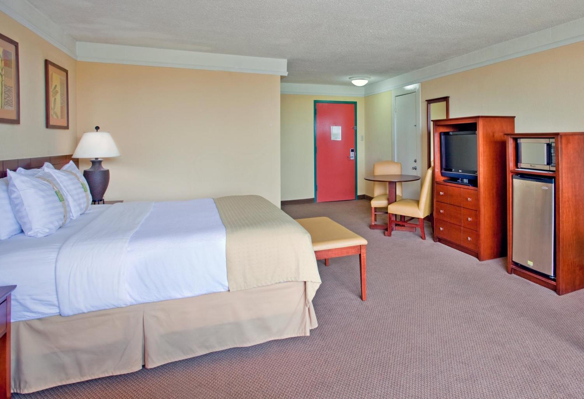 Holiday Inn Ponce & El Tropical Casino By Ihg Esterno foto