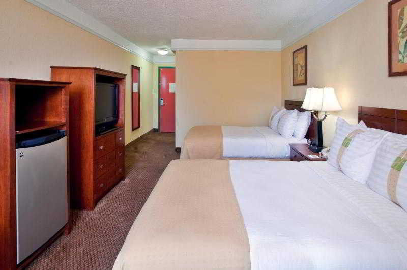 Holiday Inn Ponce & El Tropical Casino By Ihg Esterno foto